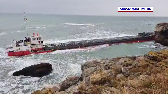 "Vera Su”, nava eșuată în dreptul Bulgariei, la Kaliakra, nu mai poate fi salvată. Pericolul este uriaș