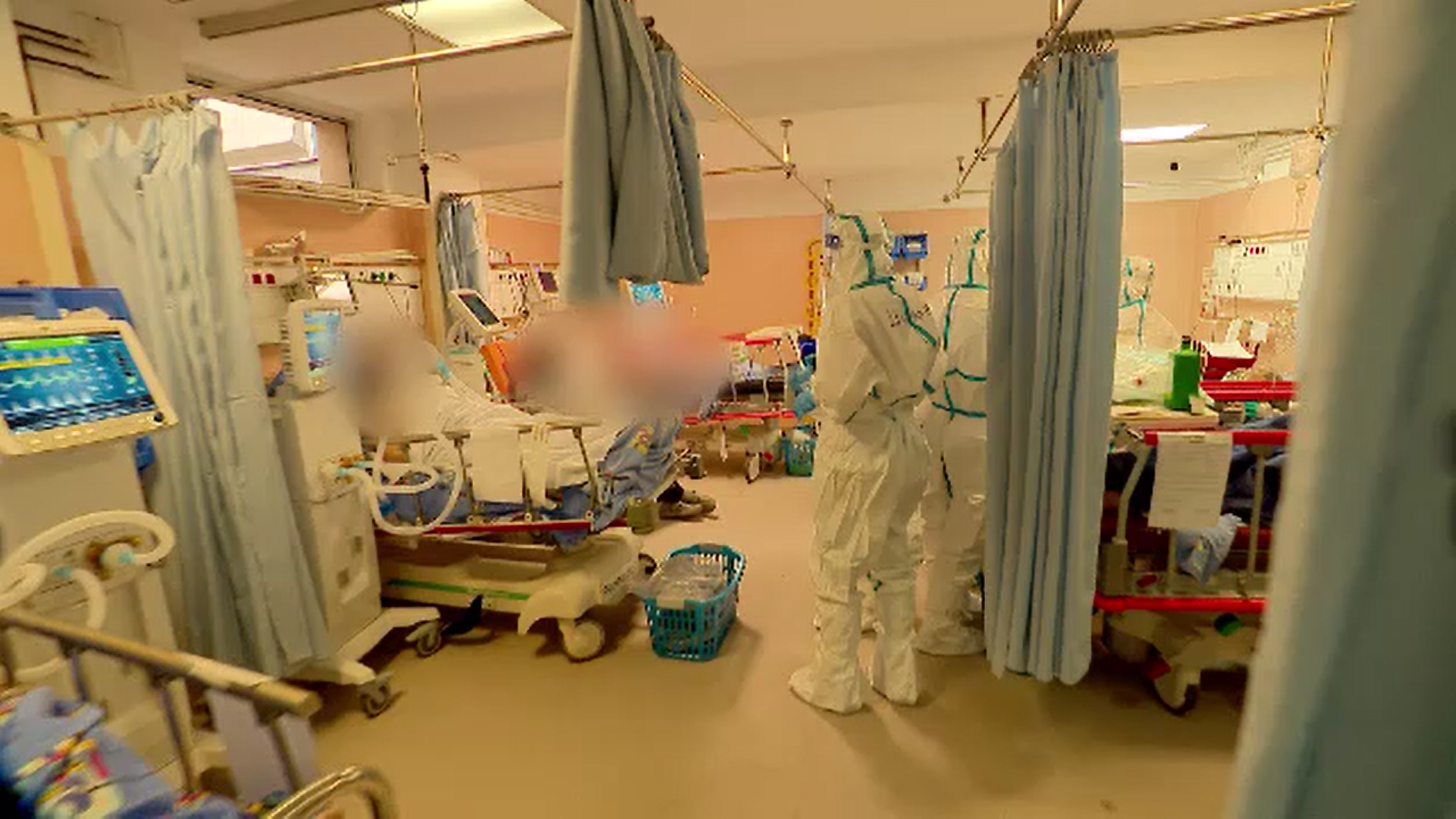 Unităţile de primiri urgențe sunt în prag de colaps. Vecinii unguri încep să ne preia din bolnavi