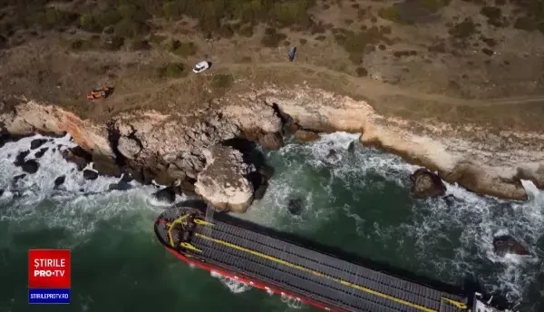 Otrava care ar putea ajunge în farfuriile noastre. Cum ne afectează pe noi scufundarea navei cu cele 3.000 de tone de uree