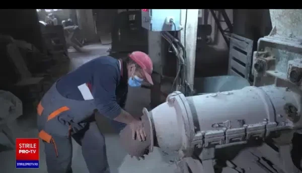 Avem încă în ţară fabrici vechi de aproape un secol care funcţionează. Care a fost cheia succesului