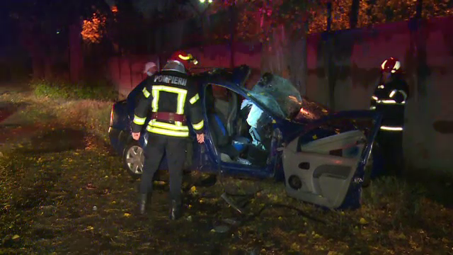 Doi tineri studenți au murit în urma unui accident îngrozitor. Șoferul avea permis de câteva luni