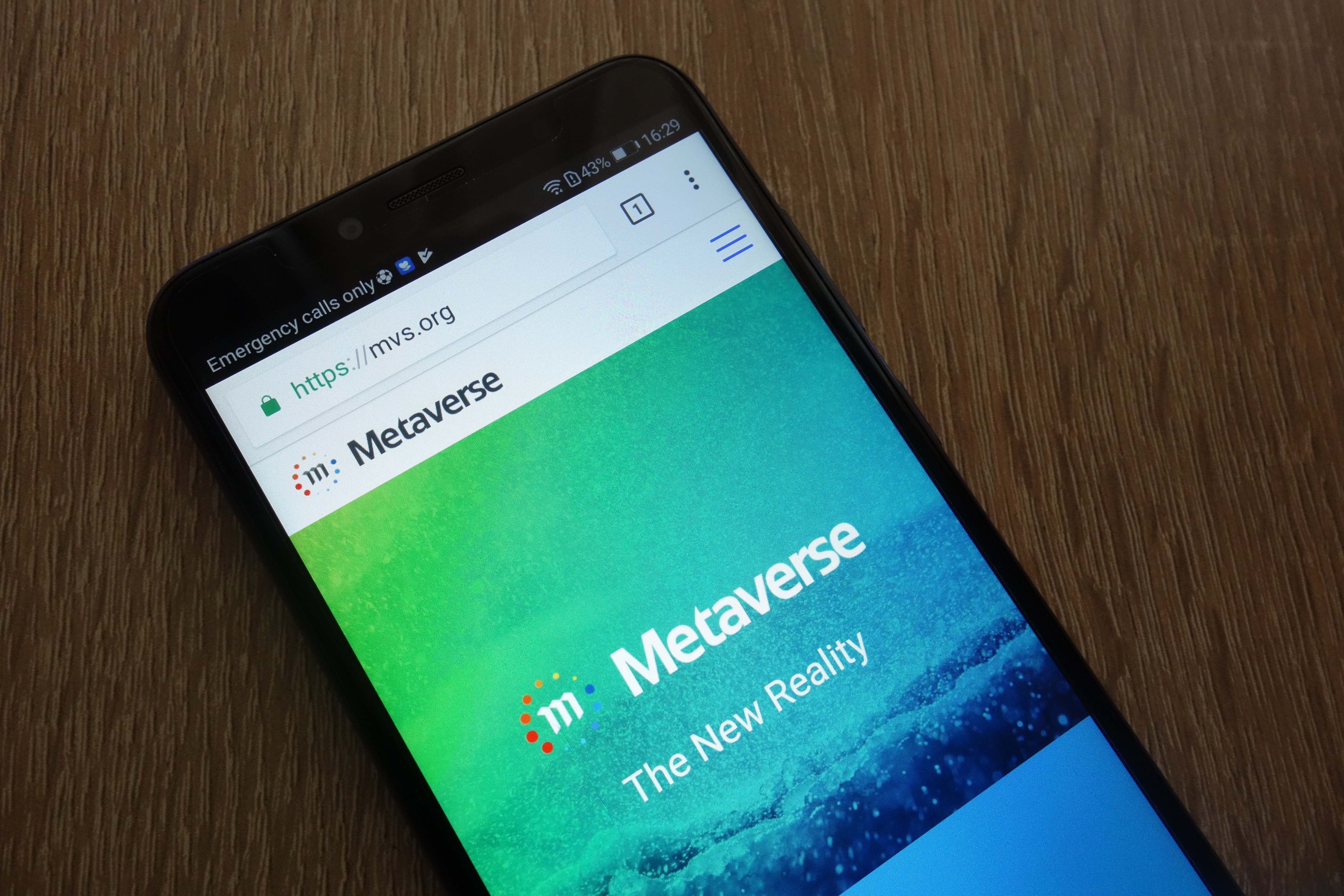 Facebook angajează 10.000 de europeni pentru construcția metaversului. Ce presupune asta