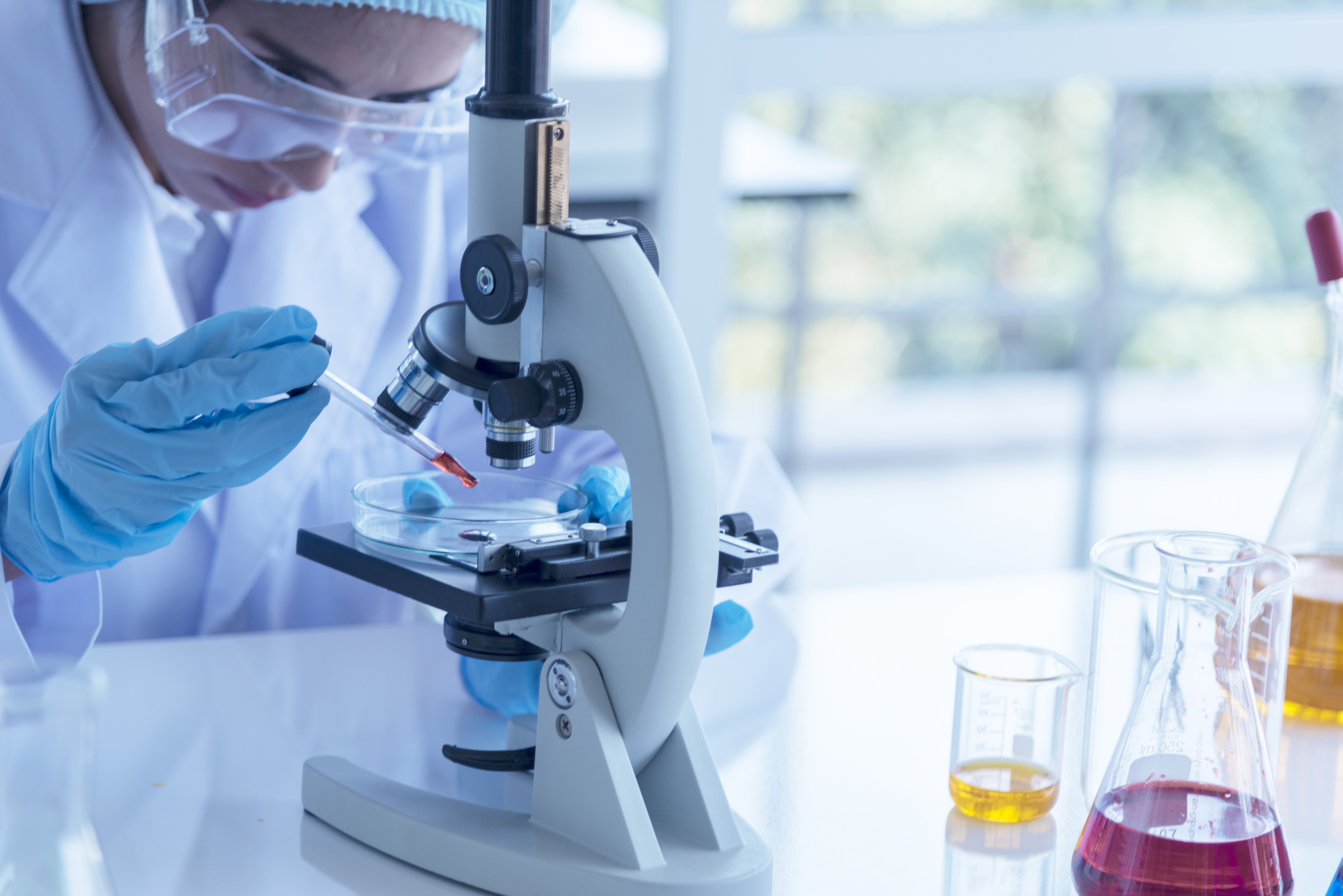 Cercetătorii au descoperit un medicament experimental eficient în tratarea autismului, schizofreniei, bolii Alzheimer