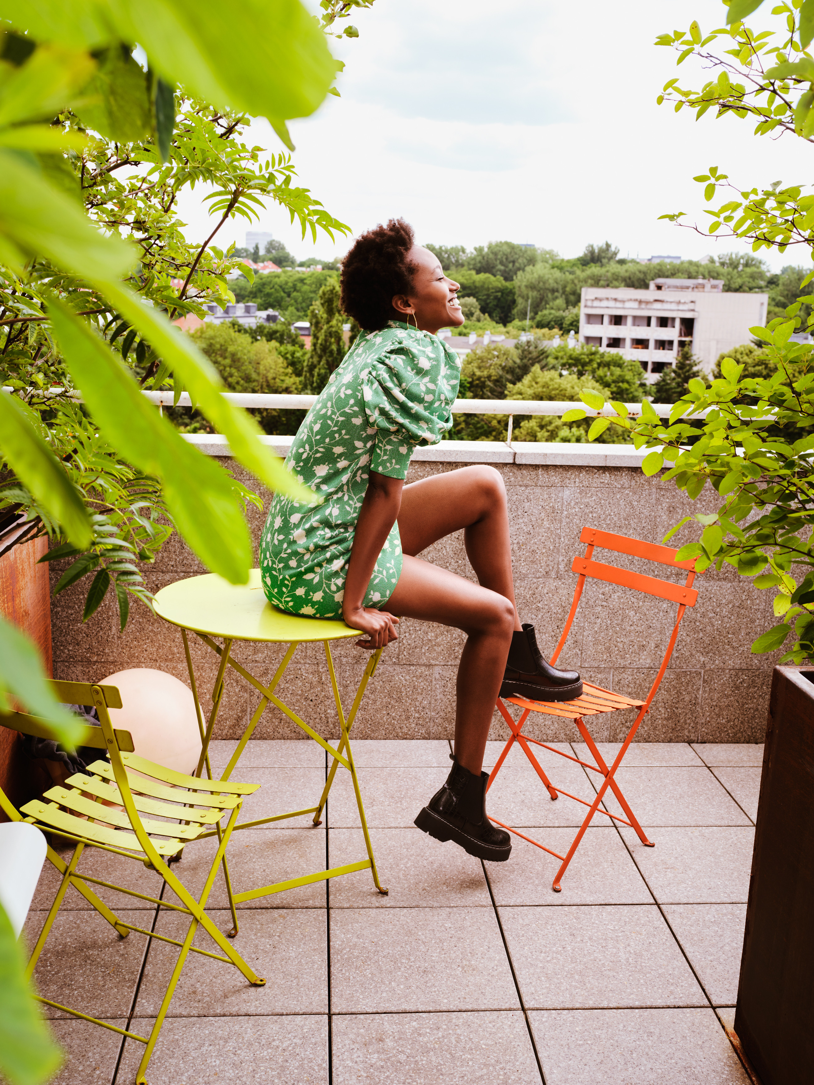 (P) Ce botine damă să alegi pentru rochie?