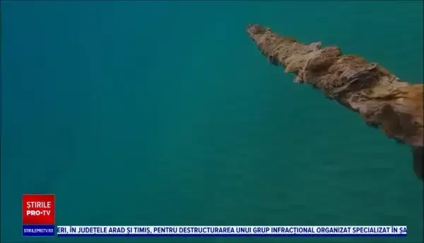 O sabie veche de aproape un mileniu, descoperită de un scafandru în Mediterană