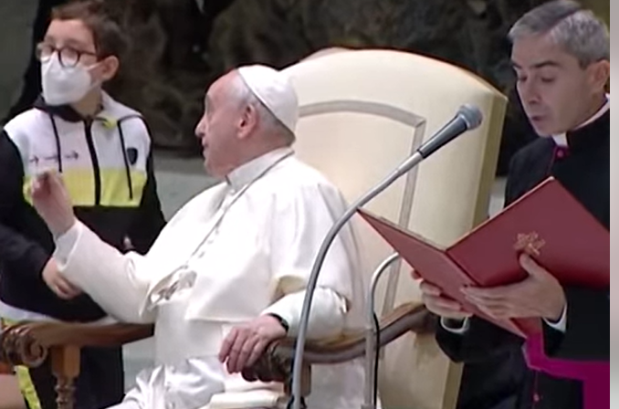 Un băiețel a întrerupt audiența Papei pentru a-i cere boneta. „Îi mulțumesc pentru lecția pe care ne-a oferit-o”