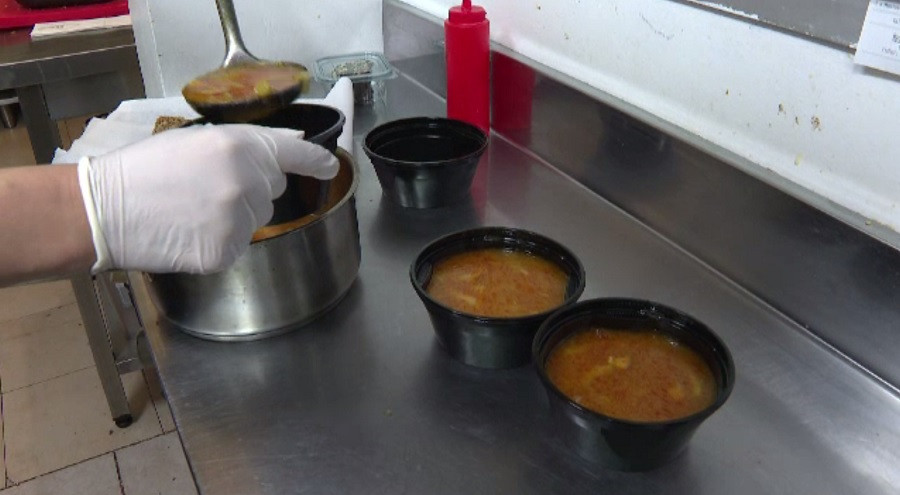 Timișoara: Mai multe restaurante vând online meniuri la preț redus, la finalul fiecărei zile