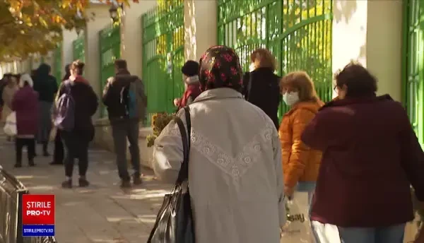 Peste 10.000 de pelerini, la moaștele Sf. Dimitrie cel Nou: ”Să ne rugăm pentru boală”