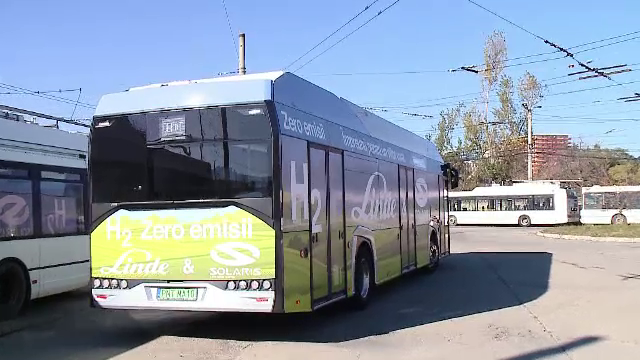 Cum arată autobuzul pe bază de hidrogen testat la Cluj. Costă jumătate de milion de euro