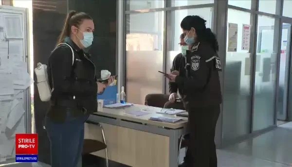 Certificatul verde nu s-a cerut luni în toate primăriile și instituțiile publice. Funcționarii publici au așteptat clarificăr