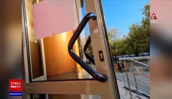 „Pot să intru dacă nu sunt vaccinată?” „Da”. Cât a durat până s-au mobilizat angajații statului pentru verificări