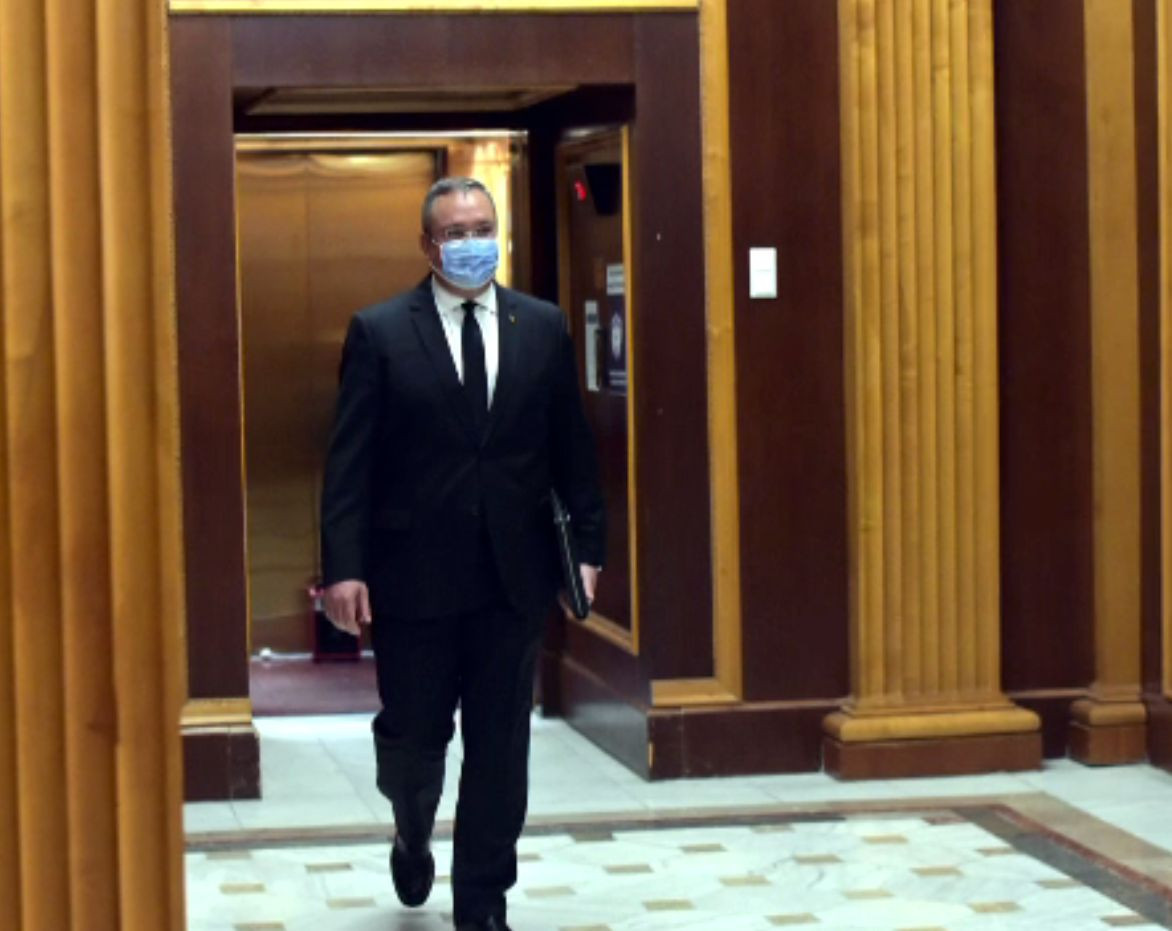 Criză politică. Premierul desemnat Nicolae Ciucă încearcă din nou să negocieze cu PSD și USR