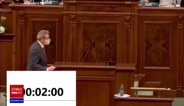 Streinu Cercel nu vrea certificat verde obligatoriu: ”Chiar ne-a luat Dumnezeu mințile?”