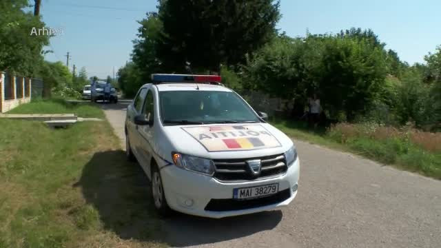 Un tânăr din Prahova a fost înjunghiat de vecinul căruia i-a atras atenția că merge cu viteză cu mașina