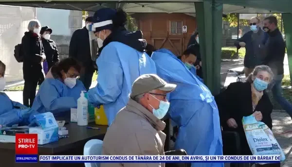 Campanie de testare gratuită a populației în municipiul Bistrița. Două persoane au fost depistate cu Covid-19