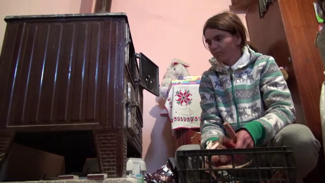 Lemnele pentru sobă s-au scumpit drastic. Soluția la care recurg mulți români ca să se încălzească