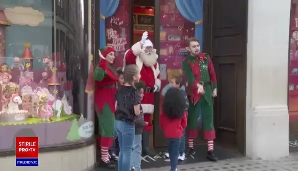 Cadourile de Moș Crăciun din acest an, importate, vor fi mai scumpe decât anul trecut