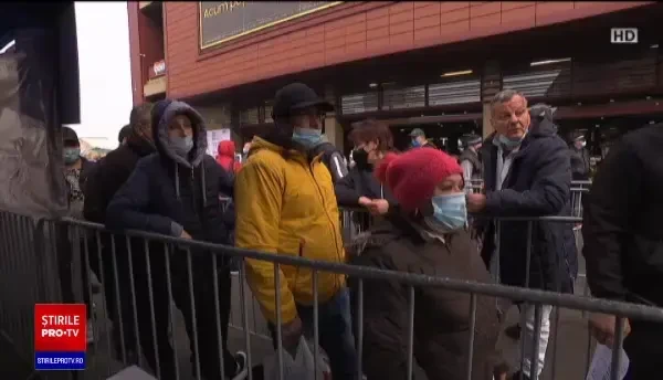 Probleme cu platforma de vaccinare: Stăm ca proștii. Mai stăm o jumătate de oră, dacă nu merge, plecăm