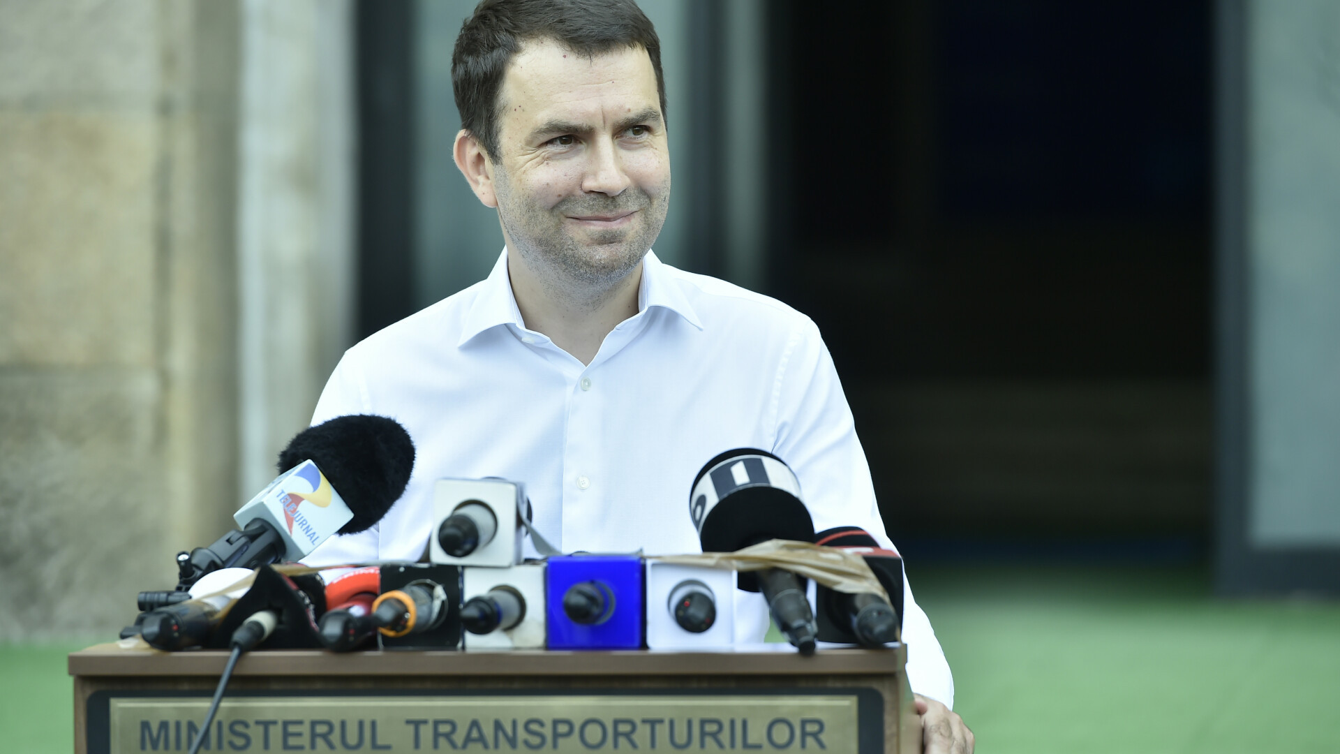 Fostul ministru Drulă, dezvăluiri din transporturi: ”Deci, 50 de milioane se înţelege că este paraîndărătul”