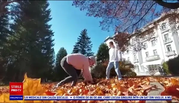 Vremea frumoasă i-a scos pe români la munte. Stațiunile de pe Valea Prahovei au fost pline în weekend