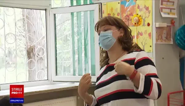 Cum va începe școala pe 8 noiembrie. Ministrul Educației: "Avem situații îmbucurătoare"