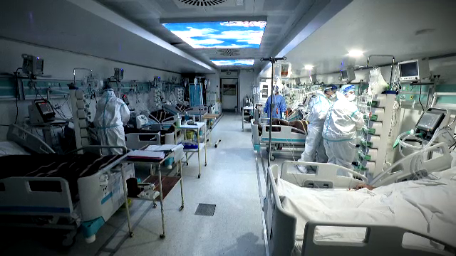 Familii ale unor tineri cu Covid în stare critică refuză transferul în Germania pentru că s-ar face experimente pe ei