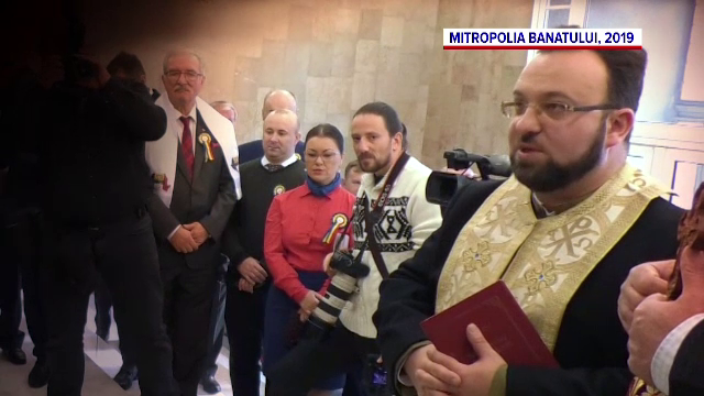 Un preot din Alba Iulia, confirmat cu Covid-19, a ținut slujbă în biserica plină de enoriași și a botezat doi copii