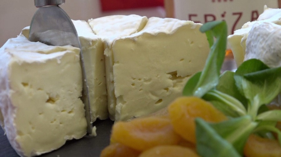 Brânzeturile rafinate, tot mai căutate în România. Vânzările acestor produse au crescut cu 20%