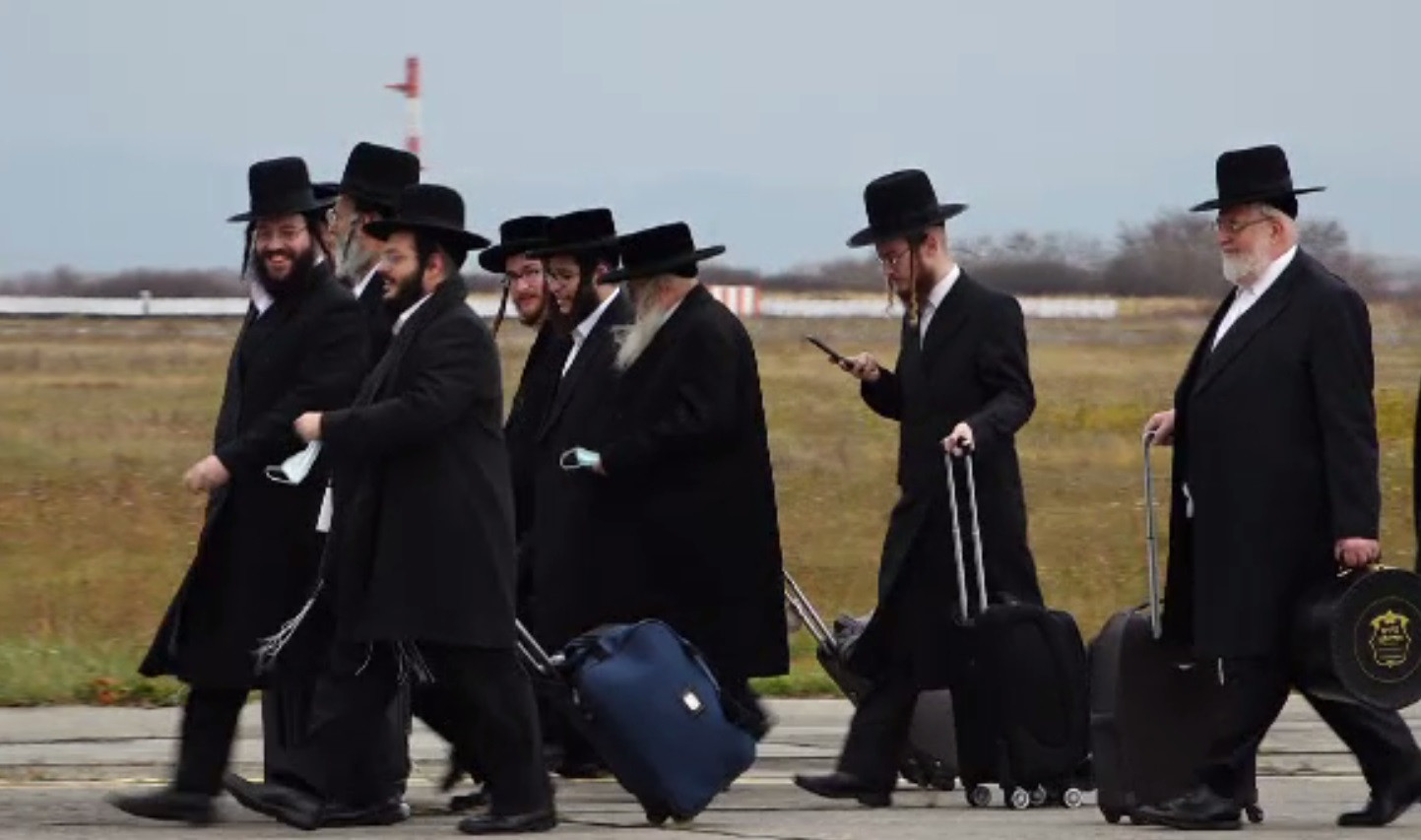 Sute de rabini din toată lumea au venit la inaugurarea noii sinagogi din Sighetu Marmației. Ce este comunitatea Satmar