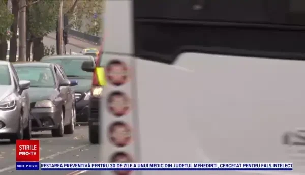 O femeie a fost lovită pe trecerea de pietoni de un taxi. „Nici n-a frânat, nimic.”