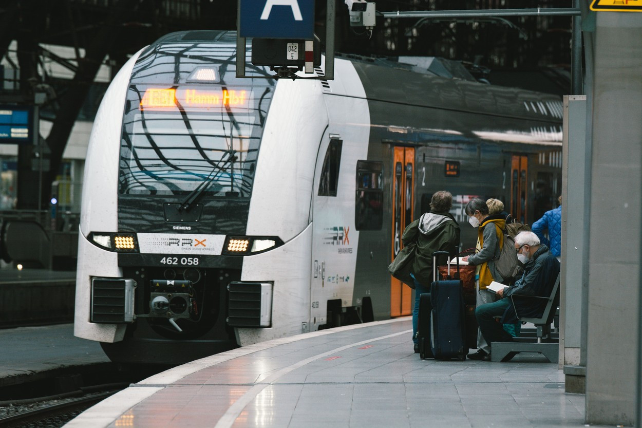 Mai mulți răniți, după un atac cu cuțitul într-un tren din Germania