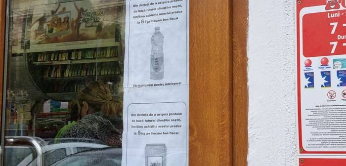 Presa locală din Timișoara relatează că magazinele limitează vânzările la alimentele de bază