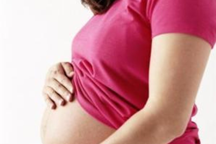 Elevă de 11 ani, însărcinată în luna a cincea, în județul Tulcea. Sarcina, ascunsă chiar şi de mama ei