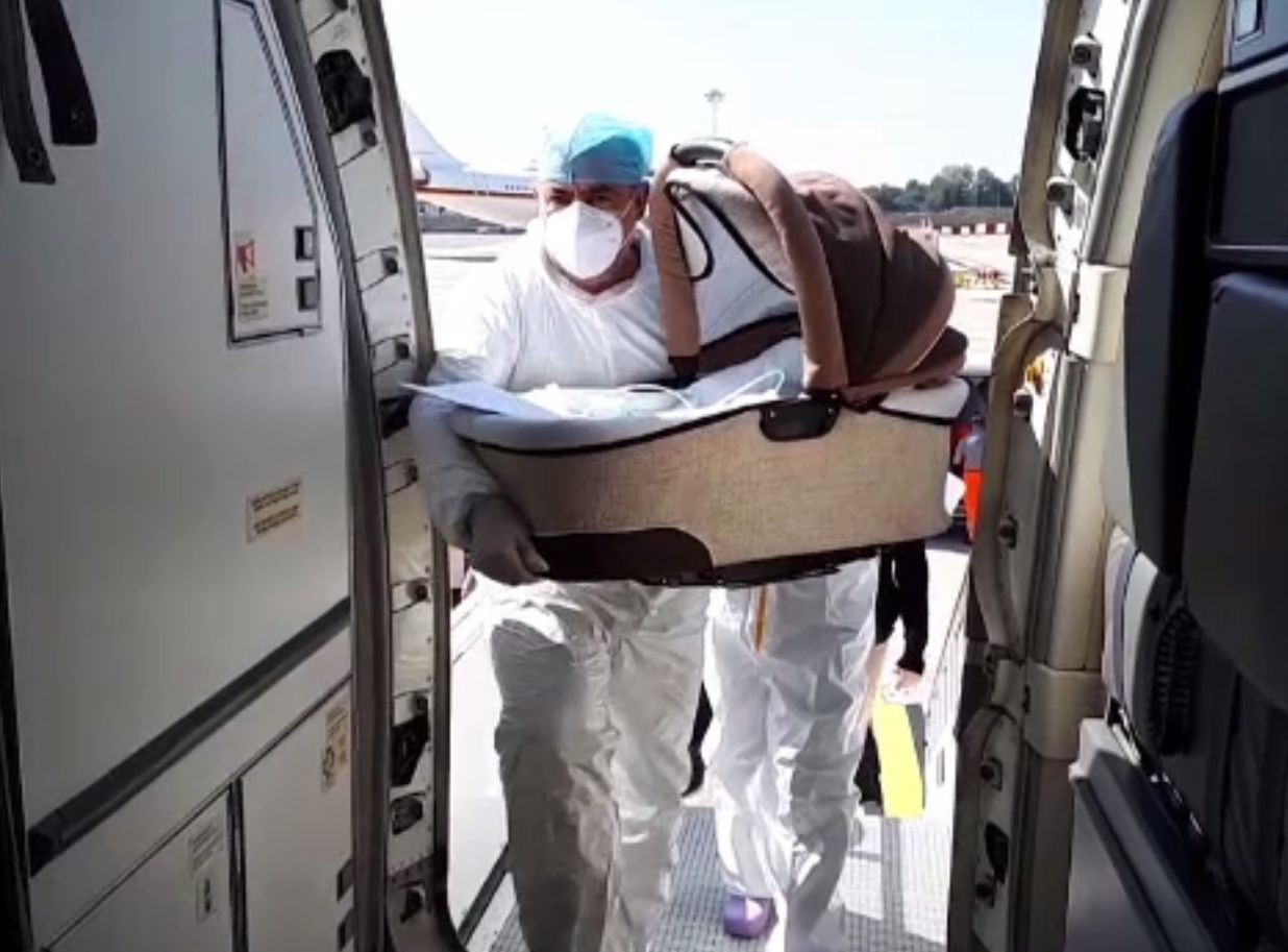 Femeia din Brăila care și-ar fi maltratat bebelușul a fost arestată. Ce au descoperit medicii la RMN