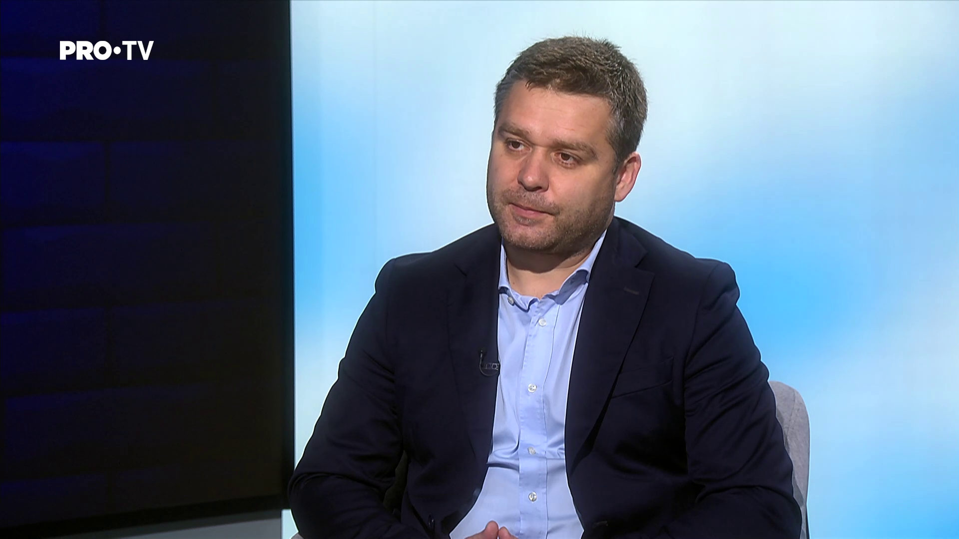 Armata vrea blocuri și hotel, în loc de parc în Drumul Taberei. Ciucu: Își țin terenul în mizerie, e o rușine!