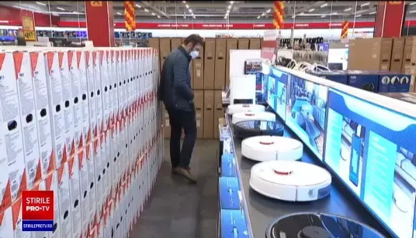 Au început reducerile de Black Friday. Magazinele au tăiat deja prețurile în avans