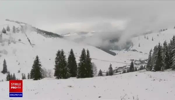 Iarna și-a intrat în drepturi. Zăpada a atins câțiva centimetri, iar șoferii s-au declarat luați pe nepregătite