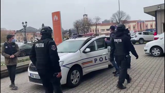 Mai mulți hoți de locuințe au fost prinși de polițiștii din Alba. Care era modul lor de operare