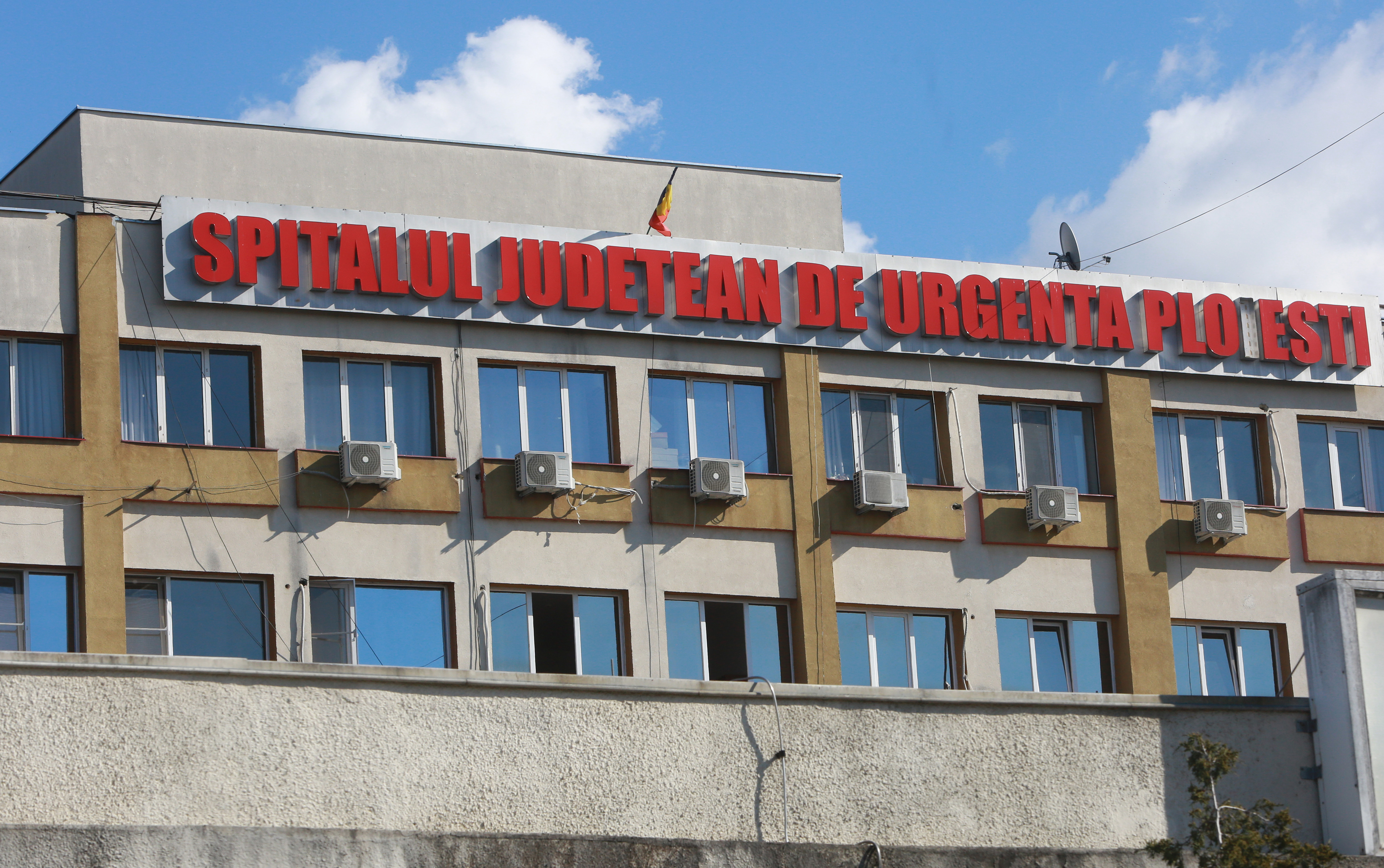 Familia vrea dreptate. Plângere penală după decesul bătrânei care a suferit arsuri în explozia de la spitalul din Ploiești