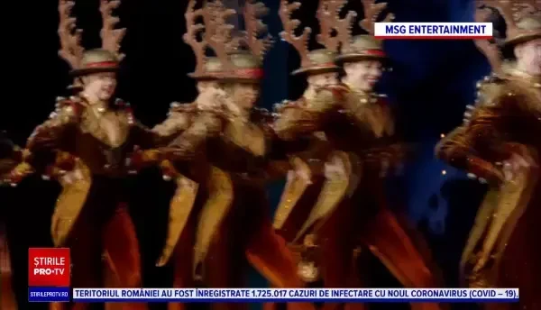 New York-ul a furat startul sărbătorilor de iarnă. Dansatoarele The Rockettes au făcut show sub privirile lui Moș Crăciun