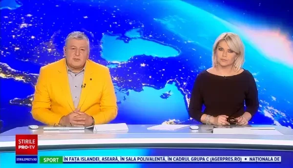 Miracol pe șosea. O pasarelă s-a prăbușit peste un camion, însă șoferul a scăpat cu câteva zgârieturi