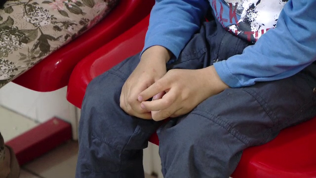 Bolnavii își câștigă în instanță dreptul la tratament: Boala nu a știut să aștepte și juniorul meu avea nevoie de medicament