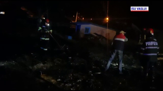 Rulotă distrusă de flăcări, la Vaslui. Unde era proprietarul