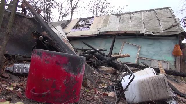 Drama unei familii cu opt copii a sensibilizat o comunitate întreagă. Ce au reușit să facă după ce casa a ars în întregime