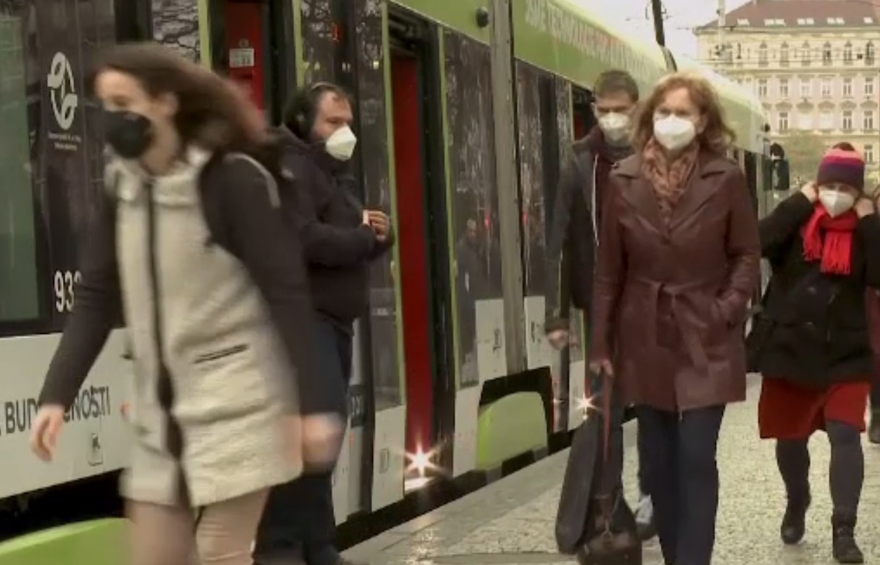 Covid în Europa. Tot mai multe țări sunt copleșite de infectări, iar nevaccinații au parte de restricții severe