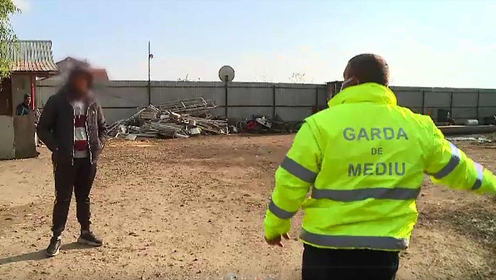 Descinderi cu Poliția și Jandarmeria la Bolintin, printre colectorii de fier vechi. Patronii și-au amintit că sunt bolnavi