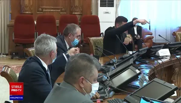 Tarifele la căldură s-ar putea tripla. Între timp s-au încins spiritele în comisii