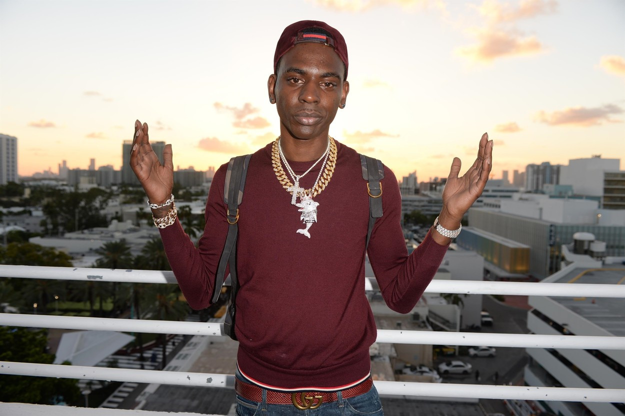 Rapperul Young Dolph a fost împușcat mortal, în fața unei patiserii