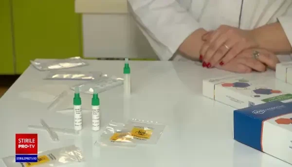 Cum se face testul de salivă al elevilor. Părinții își vor testa copiii acasă