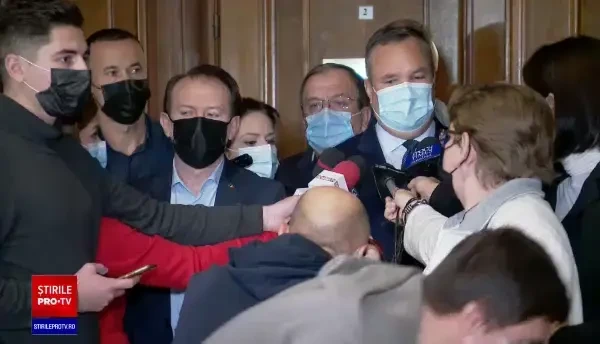 Negocieri PSD-PNL-UDMR. Kelemen Hunor, nervos: ”Nu este posibil, să stăm noi cu pantalonii dați jos”